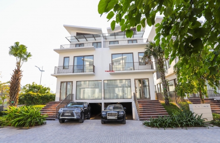 CHÍNH CHỦ CẦN BÁN GẤP LÔ BIỆT THỰ KHAI SƠN ĐỐI DIỆN TRƯỜNG QUỐC TẾ PHÁP RẺ HƠN CĐT 4 TỶ: 098.660.3136