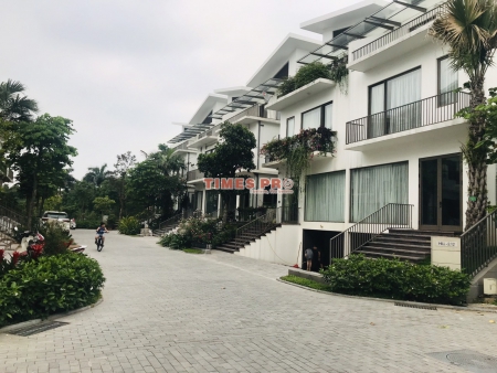 BÁN CĂN BIỆT THỰ ĐỒI GẦN PHỐ CỔ,GIÁ CỰC TỐT,CK CAO,VAY 65%, LH:0902160338