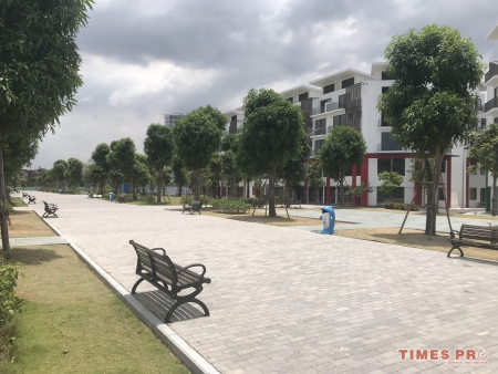 RÚT VỐN CẦN BÁN SHOPHOUSE KHAI SƠN LONG BIÊN, DT 99.2M2, GIÁ 11 TỶ: LH 0925828510