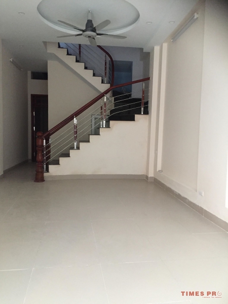 BÁN NHÀ MẶT NGÕ TRÊN ĐƯỜNG GIẢI PHÓNG DIỆN TÍCH 55,6m2. LIÊN HỆ 091.136.0606