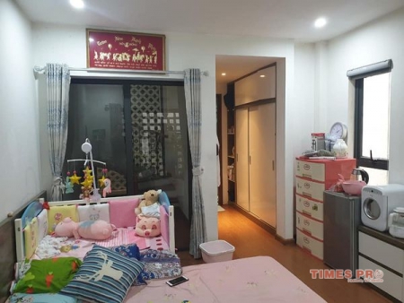 Bán gấp nhà đường Bát Khối Long Biên