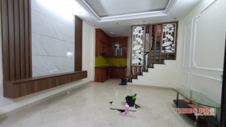 Bán nhà Nguyễn Văn Cừ Long Biên