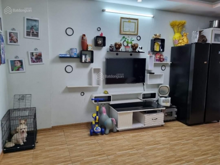 Chính chủ bán căn hộ cc Ruby2, Long Biên, 60m2, 2PN, 2vs, phòng khách bếp, ban công full ánh sáng