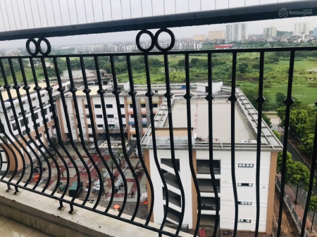 Bán gấp căn hộ 3 ngủ 93m2, tòa Hà Nội Homeland