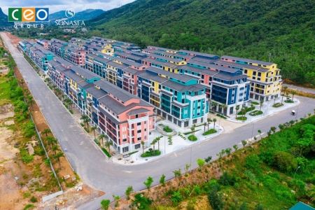 Bán lô shophouse ngã tư quảng trường biển dự án Sonasea Vân Đồn giá ngoại giao