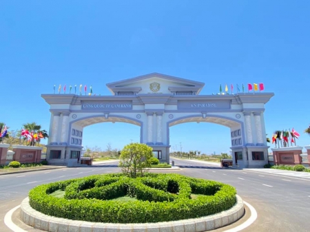 Cơ hội vàng sở hữu biệt thự nằm cạnh sân Golf - view biển Bãi Dài CR Sổ Hồng Lâu Dài