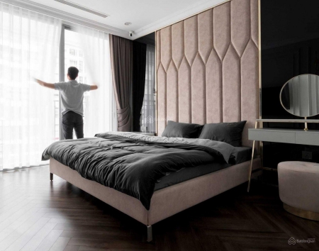 Cần bán căn 2 phòng ngủ sáng tại Times City - Diện tích 82m2. Thiết kế 2 phòng ngủ sáng vuông đẹp