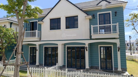 Biệt thự Kingdom cam kết thuê trong 5 năm lên đến 100tr/tháng, cam kết mua lại với lãi suất 10%/năm