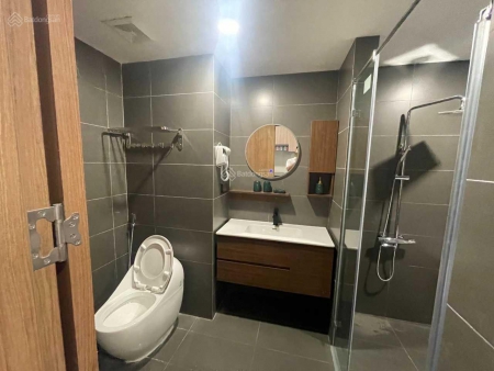 Bán nhà phố kinh doanh 5 tầng đường Nguyễn Tất Thành, Vĩnh Yên, Vĩnh Phúc