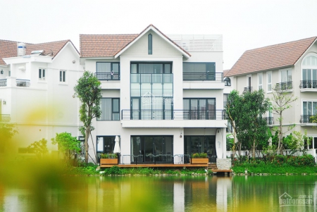 Bán BT song lập Hoa Lan, 252m2, ĐN, 46 tỷ, hoàn thiện nội thất siêu sang, view ngã 3 sông rộng