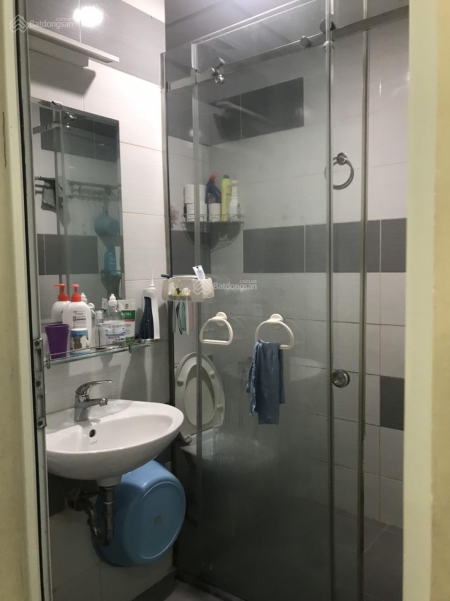 Bán căn hộ 2 phòng ngủ chung cư Rice City Linh Đàm 64m2 thông thủy, 70m2 tim tường. Sổ đỏ chính chủ