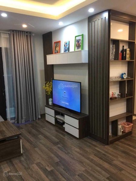 Bán căn 61m2 tại Valencia Garden Long Biên giá 1.5 tỷ thô