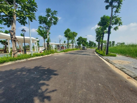 Duy nhất 1 lô ngoại giao 21.8 tỷ BT lô góc HUD Mê Linh 362m2, 4T, MT 35m nóng bỏng tay