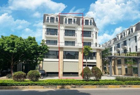 Cần bán 3 căn shophouse trục chính Nguyễn Tất Thành tại dự án The City Light Vĩnh Yên, đã có sổ đỏ