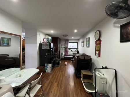Chính chủ gửi bán gấp căn hộ tầng trung bên tòa trung Rice City Linh Đàm