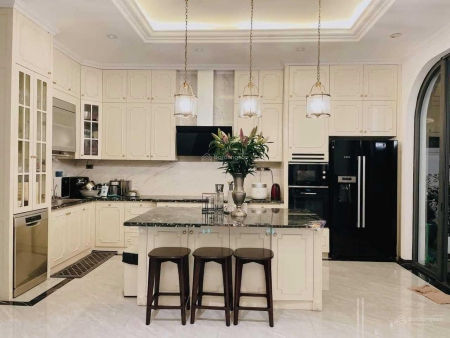 Cần bán biệt thự song lập Hoa Phượng 7 - diện tích 170m2, có view vườn hoa trước nhà cực đẹp