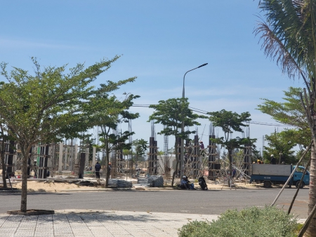 Do Cần tiền để kinh doanh nên tôi cần chuyển nhượng lại suất nội bộ căn hộ 2 ngủ khối căn hộ dịch vụ A La Carte tầng cao.