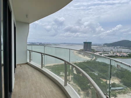 Chính chủ bán lô góc căn hộ chung cư citadines 99m2 ở hạ long, quảng ninh view ra vịnh