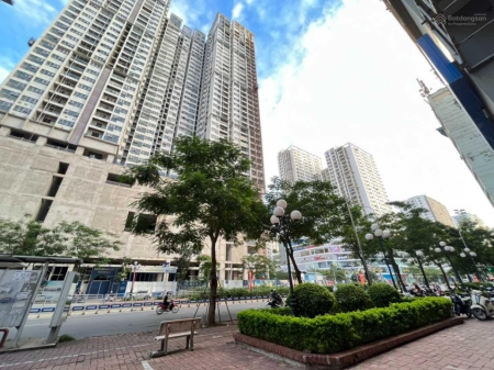 Bán chung cư BRG Lê Văn Lương 160m2 có 4PN, 3WC giá 8,8 tỷ tầng đẹp, view đẹp, sổ đỏ